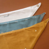 Pack de 3 baberos de algodón orgánico con diseño de triángulo Little Party