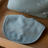 Pack de 2 baberos de algodón orgánico Little Garden