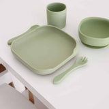 Juego de cubiertos verde