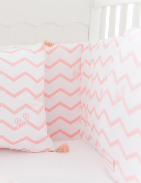 Resguardo de Cama Clássico em Algodão Orgânico Chevron Rosa