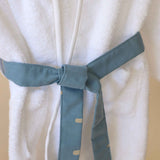 Robe em Algodão Orgânico Branco e City Blue
